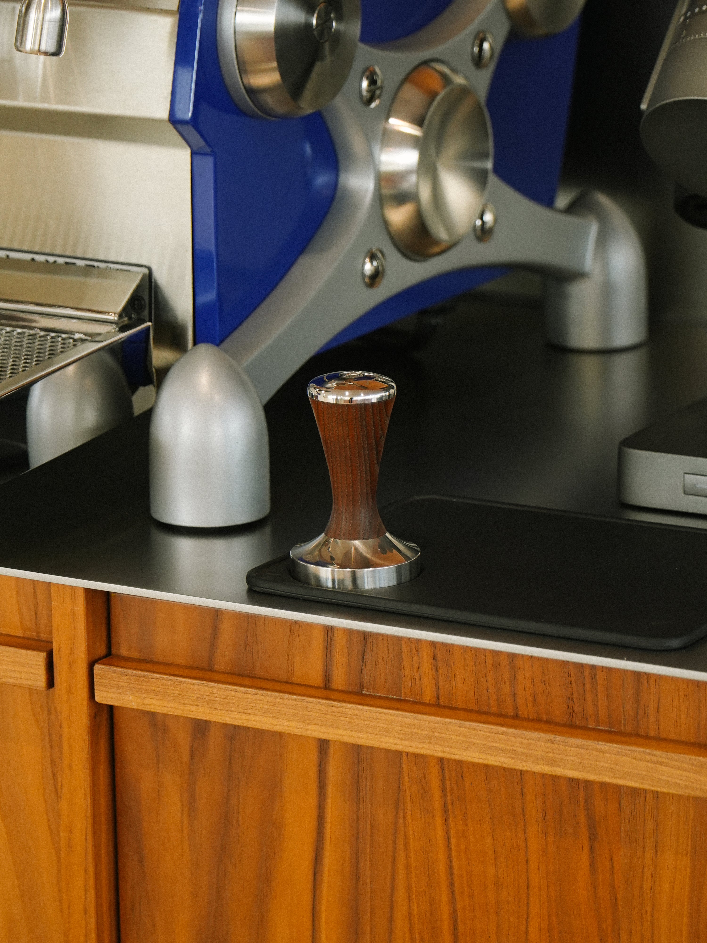 Tamper 58.4mm — European Ash Accessories by Slayer